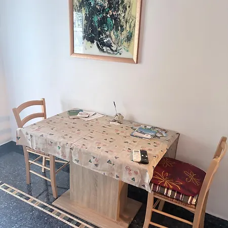 1 Apartament